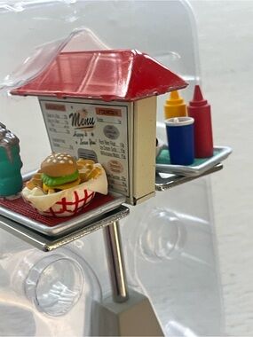 Vintage 1998 Hallmark Kiddie Car Classics Menu Station Food Trays